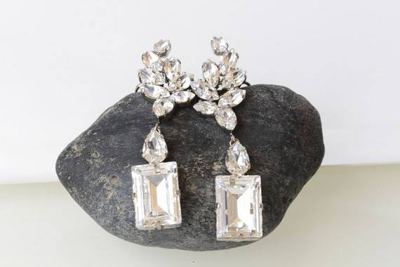 Luxury Crystal Drop Earrings - Ultimate Sparkle.