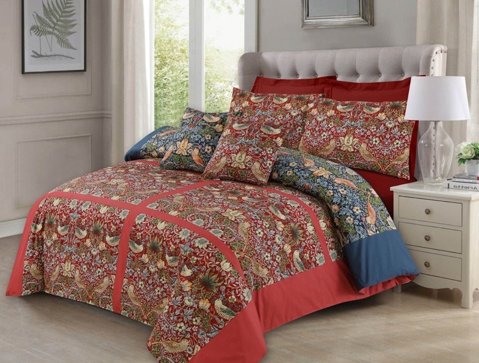 Daisy Print with Strawberry Duvet Set - The Thready
